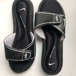 nike comfort slides